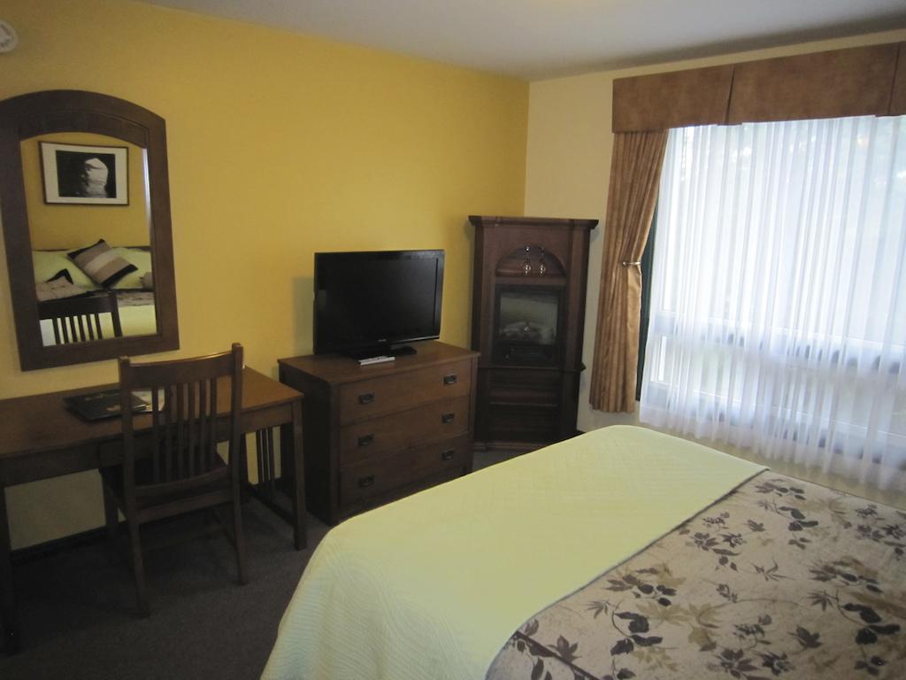 Best Northern Motel And Restaurant Wawa Room photo